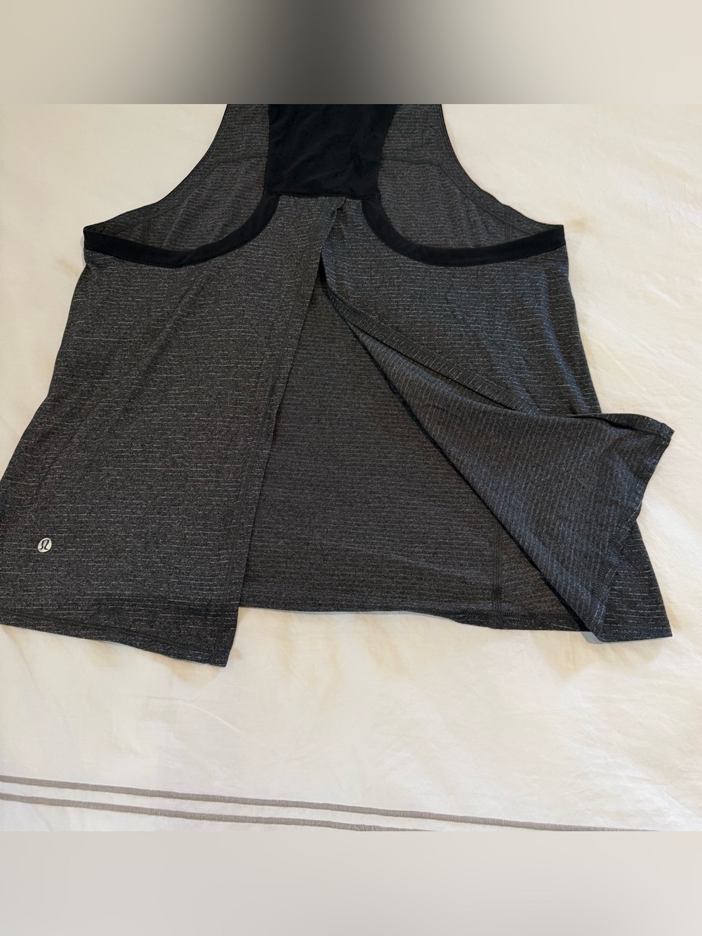 Lululemon split back tank - Picture 6 of 6
